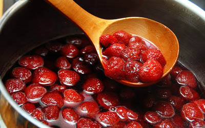 kompot-iz-zemlyaniki