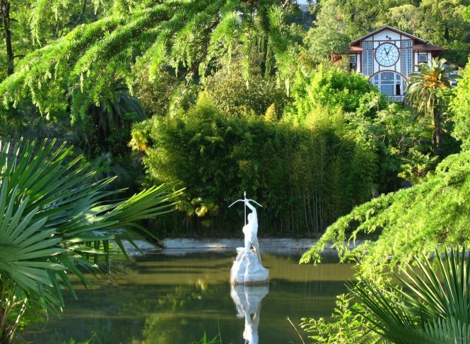 otdyih-v-gagrah-2016-chastnyiy-sektor-sanatorii-i-pansionatyi